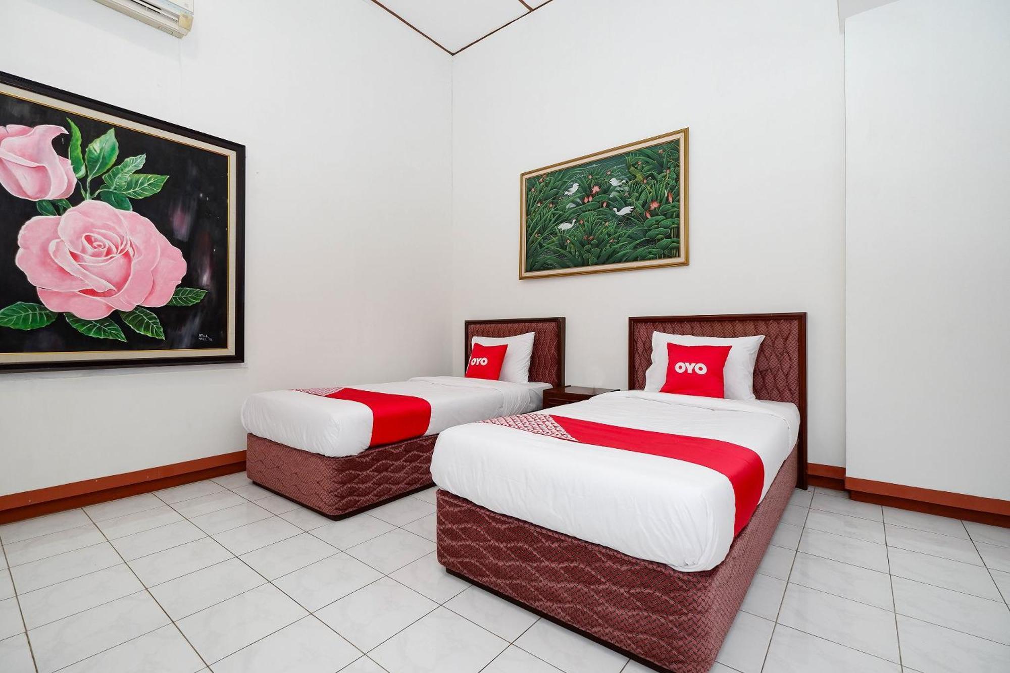 Super Oyo Capital O 1644 Hotel Griya Kencana Surakarta  Exterior photo